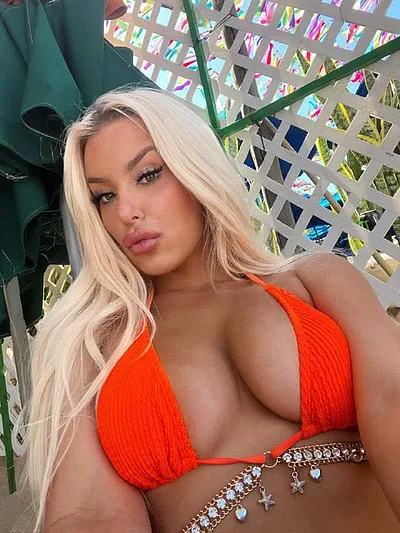 Tana Mongeau ️‍